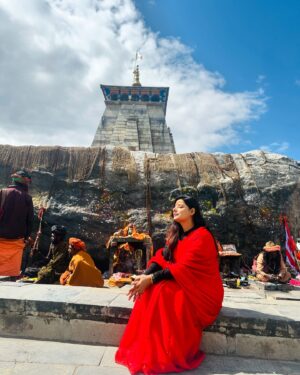 Anushka Srivastava Instagram - “Blessed by the sacred vibes of Kedarnath ✨ 

#SpiritualJourney #DivineBlessings” #HeavenOnEarth  #InAweOfNature #DivineSplendor” #PeacefulVibes #InnerHarmony” #NatureIsMyTemple #BlessedBeyondWords #DivineGrace”#PilgrimageGoals #KedarnathYatra”