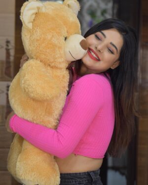 Anushka Srivastava Instagram - Pretty girl In pink ❤️😍😘

#trending #viral #instagram #love #explorepage #explore #instagood #fashion #follow #tiktok #like #anushkasrivastava #photography #india #trend #instadaily #memes #music #style #trendingnow #reels #foryou #likes #photooftheday #model #beautiful #bollywood #bhfyp #insta