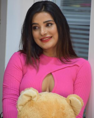 Anushka Srivastava Instagram - Pretty girl In pink ❤️😍😘

#trending #viral #instagram #love #explorepage #explore #instagood #fashion #follow #tiktok #like #anushkasrivastava #photography #india #trend #instadaily #memes #music #style #trendingnow #reels #foryou #likes #photooftheday #model #beautiful #bollywood #bhfyp #insta