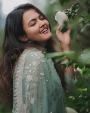 Aparna Das Instagram - Poove sempoove 🎶

📸 @ash_fotographs