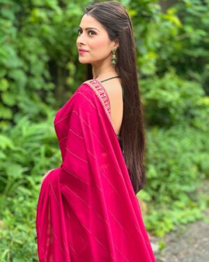 Aparna Dixit Instagram - Haan ke haan 🎵♾️