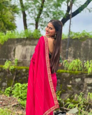 Aparna Dixit Instagram - Haan ke haan 🎵♾️