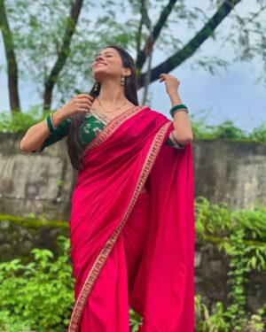 Aparna Dixit Instagram - Haan ke haan 🎵♾️