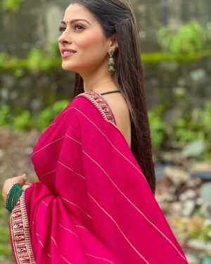 Aparna Dixit Instagram - Haan ke haan 🎵♾️