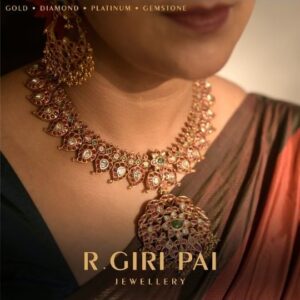 Aparna Nair Instagram - A glance at @appunayar in R. Giri Pai Jewellery collection makes you to take a glittering choice! Get ready to shine at events and functions with gorgeous yet elegant collections.
.
.
.
.
#rgiripai #jewellery #fashion #necklace #gold #jewellerydesign #jewels #style #jewellerydesigner #handmadejewellery #diamonds #indianjewellery #wedding #jewellerylover #antiquejewellery #eternal #eternaljewellery