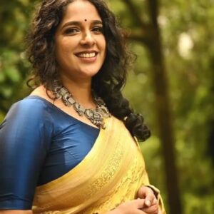 Aparna Nair Instagram - Showstopper @appunayar giving us major royal goals with her ethereal look of elegance!!

Bask in the yellow glow of this six yards of beauty by @seemattitextiles 

Video Courtesy : @parvathy.prasad_ 
MUA : @sheena_makeup_artist

#seematti #seemattitextiles #stylefashion #stylewithseematti #stylewithappu #stylediary #saree #sareelove #ethnicwear #traditional #elegant #indianweddingsaree