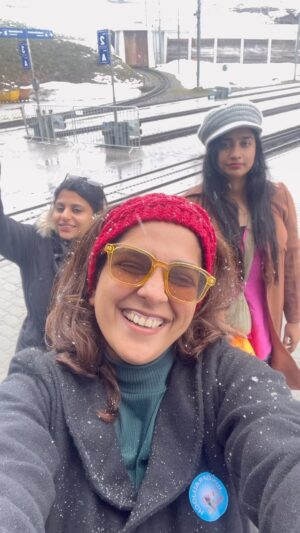 Aparna Nair Instagram - Snowy days with my girls @appunayar @aswathi89