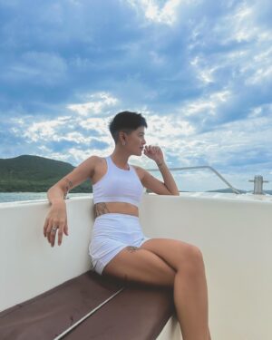 Apinya Sakuljaroensuk Instagram - วันละนิด~อาทิตย์ละหน่อย 🐳
🤍
•••
🤍
@noonaraswimwear