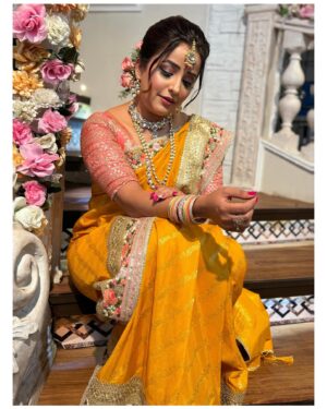 Apurva Nemlekar Instagram - .
❤️Saavni❤️
.
Make up - @manmeet_makeup_artist9201 
Hairstylist - @hairstylish_niki07 
Costume stylist - @shalmalee_t 
Pc - @manasi_rane_96 
Nail art - @londonnails2021 
.
Premachi Goshta @star_pravah
. 
#apurvanemlekar #saree #saavni💃 #premachigoshtonstarpravah #hazeleyes #orangesaree #haldiceremony #mehendi #nailart #eyesthatspeak #indiantraditionalwear #indianculture #incredibleindia #indianbeauty #wedding #weddingday #weddingseason #actorslife #shooting