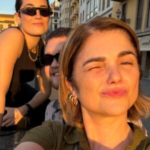Araceli González Instagram - Volvamos siempre acá hijos! El nido ❤️