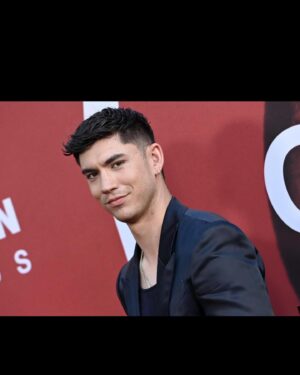 Archie Renaux Instagram - Alien Romulus premiere at the historic Chinese theater in Hollywood! 

Styled by @krishanparmar_ 
Make up by @kmannmakeup 
Trim by @joshuaberrry
Suit @givenchy 
Watch @hublot