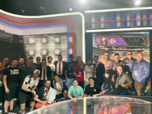 Ari Aguiar Instagram - Valeu demais por mais uma temporada maravilhosa de #nflnaespn. Nosso time é fantástico. A CASA DA NFL NO BRASIL É A ESPN. Sem mais.