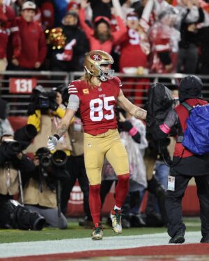 Ari Aguiar Instagram - George Kittle antes, durante e depois! 🏈🙌👏

📺 @espnbrasil e @starplusbr 
🎙️ @ariaguiar 

🎟️ Ingressos para o NFL in Brasa a venda no link do perfil. #NFLBrasil