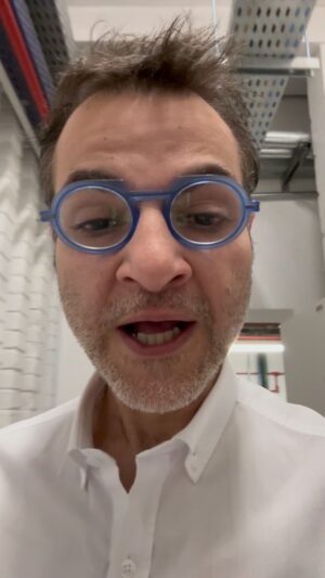 Ari Aguiar Instagram - Foi muita emoção. Fazia tempo que não me emocionava desse jeito na narração.  Brasil deixou tudo dentro de quadra. Jogou demais. Que classificação pra Paris. Emocionante demais. Parabéns a cada um desses caras. Mexeram com a emoção do país inteiro. Foi incrível. Parabéns BRASIL. ganhar da Letônia. Na casa deles e jogando o fino do basquete. Foi maravilhoso e emocionante