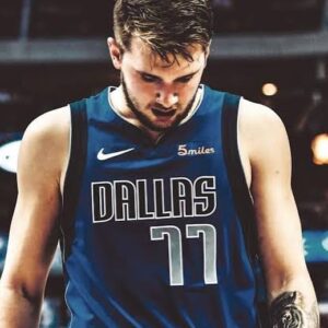 Ari Aguiar Instagram - Que noite maravilhosa do Luka. 73 pontos de um jogador maravilhoso. Que privilégio ter visto bem de perto.