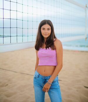 Aria Spinello Instagram - Match set.. late nite game w myself #vball #volleyball #ballers #beachlife #brandymelville @brandymelvilleusa