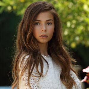 Aria Spinello Instagram - I dream in color.. life's not just black and white it's a rainbow of possibilities 🌈.. live your life in color @robert.beczarski @christinaturino #rainbow #colorful #lamodelsyouth #younghollywood #teenstyle #teenmodel #dancer #whitedress #love #photography #workinprogress