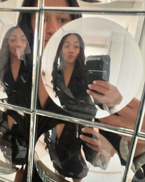 Ariana DeBose Instagram - Paris day 1 🥇 I am officially geeking out!! 🤓 

#parisolympics #olympics #trackandfield #paris