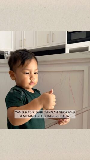 Arie Kriting Instagram - Tugas orang tua hanyalah mendukung bakat dari anaknya. Bukan begitu kawan-kawan?