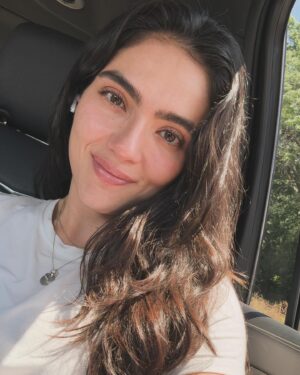 Arienne Mandi Instagram - Hi hello how ya dern