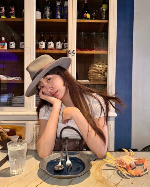 Arikanta Mahapreukpong Instagram - 💙 fake crab real love