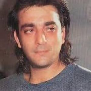 Arjun Rampal Instagram - Happy birthday to the OG Rockstar.The King of Swag  @duttsanjay happy birthday bro. Have a special day and an awesome year ahead. Love always.
#happybirthday #happybirthdaysanjaydutt #kingofswag😎