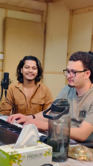 Arjun Sapkota Instagram - Special Video, Special Dosto key liye😍
.
.
Audio Detail :- 
Song : “Baseu Alakkai”
Singer : Arjun Sapkota | Shanti Shree Pariyar 
Lyricist : Santosh Sapkota 
Music : Arjun Sapkota 
Arranger : HBN Kismat 
YouTube : Arjun Sapkota
.
.
.
#arjunsapkota 
#reelsinstagram #PahadiSong #nepal🇳🇵 #trending #reelsfb #trendingreels #nepalisong #explore #kathmandu #uttarakhand #assam #gujrat #himanchal #pahadi #india #reels #instagood #reelsvideo #viral