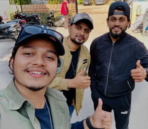 Arjun Sapkota Instagram - धेरै चाँहिदैन बस, दुई/तिन जना मिल्नी साथी भए पुग्छ जिन्दगीमा !
.
.
.
.
.
#arjunsapkota #kushalbhurtel #santoshsapkota #instagood #trending