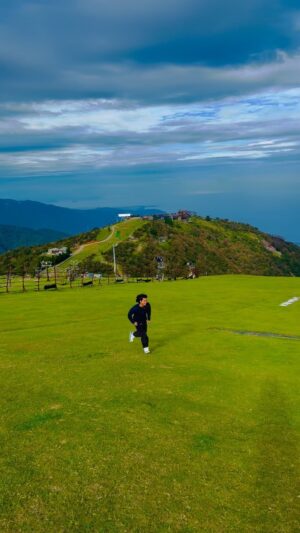 Arjun Sapkota Instagram - कुन ठाँउ हो, ल भन्नुस त..? ….😍🦚
.
.
.
.
.
.
.
#arjunsapkota
#reelsinstagram #PahadiSong #nepal🇳🇵 #trending #japan #trendingreels #japantrip #explore #fyp #reels #instagood #reelsvideo