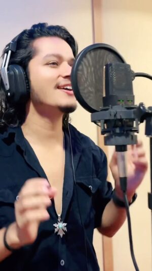 Arjun Sapkota Instagram - तिम्रा याद र मेरा आँशु उस्तै उस्तै हैछ्न ..
.
.
.
.
.
#arjunsapkota 
#reelsinstagram #PahadiSong #nepal🇳🇵 #trending #studio #trendingreels #recording #explore #fyp #reels #instagood #reelsvideo