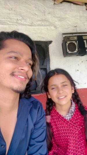Arjun Sapkota Instagram - बहिनि कल्पना सँग बैतडीको भासा सिक्दै ..😇😄
.
.
.
.
.
.
.
.
.
#arjunsapkota 
#reelsinstagram #PahadiSong #nepal🇳🇵 #trending #reelsfb #trendingreels #nepalisong #explore #kathmandu #reels #instagood #reelsvideo #viral
