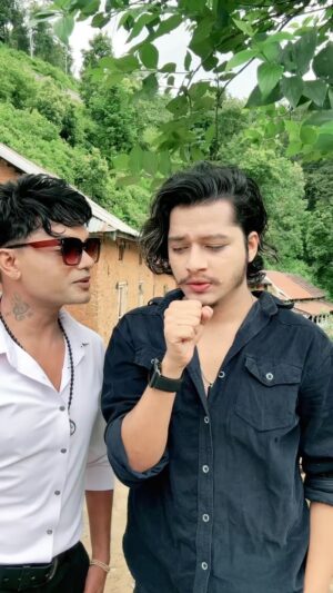 Arjun Sapkota Instagram - सबै कुरो पैसा रैछ ..
.
.
.
.
.
.
.
.
#arjunsapkota
#pashupatisharma #reelsinstagram #PahadiSong #nepal🇳🇵 #trending #kathmandu #trendingreels #concert #explore #fyp #reels #instagood #reelsvideo #viral