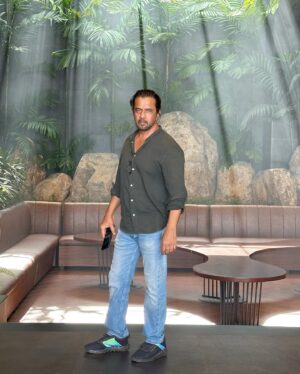 Arjun Sarja Instagram - Day out with my Neetu darling