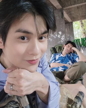 Arm Sappanyoo Panatkool Instagram - โตในกองถ่าย ✌️✌️