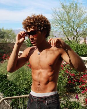 Armani Jackson Instagram - did u forget about me ?
