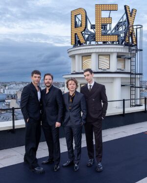 Arnaud Valois Instagram - Dany (aka @thedanielbruhl) and the boys @theodorepellerin @alexlutzofficiel & me ✨ Serving you intrigues, passion and fashion dramazzzz from June 7th only on @disneyplus & @hulu #becomingkarllagerfeld