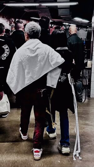 Arnel Pineda Instagram - #whattanight #youwereallamazing #JourneyValentinesNight #TotoValentinesNight w/ you all was more than delightful #cantwait to hear your next #sweetnoise feel your #hospitality  #greenvillesouthcarolin#southcarolina at the @bswarena again😍😍😍🙏
hope to be with you again soon..keep the #love coming❤️
#peace to you all🤟🤟🤟
thank you for the pic @soulleber 😍