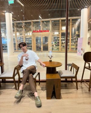 Artit Tangwiboonpanit Instagram - Beige mood 🤎