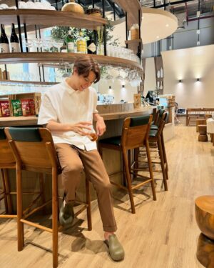 Artit Tangwiboonpanit Instagram - Beige mood 🤎