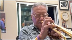 Arturo Sandoval Instagram - Having fun before bed time.