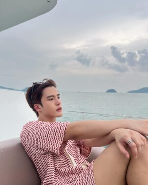 Arun Asawasuebsakul Instagram - 🌊🛥️☀️ 💕