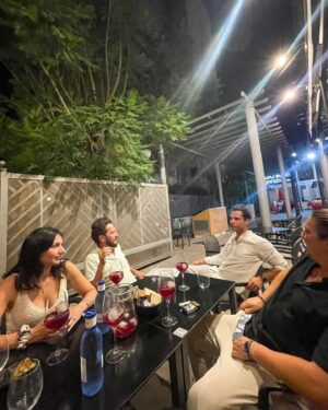 Arya Vasco Instagram - work trip 💃🏽