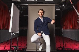 Ash Williams Instagram - Need a stocking stuffer? My new stand up show just went on sale. 2 nights only. March 13 & 20 in Melbourne. Link in bio (maximum of 20 tickets per booking) and I’ll be under your tree tomorrow (check insta story for pic of me under your tree) x
