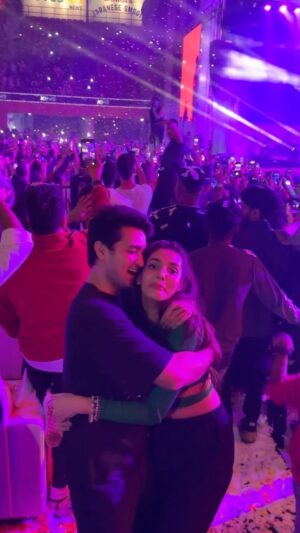 Ashish Bisht Instagram - What a night 🤩🤩🤩 @ifeelking 
@theashishbisht ka always ganda dance