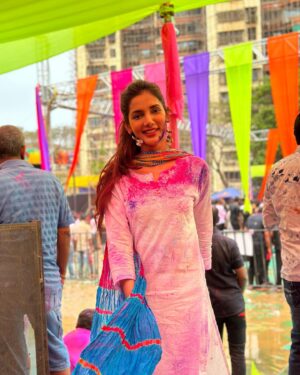Ashish Bisht Instagram - Happy holi 🌈