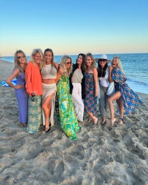 Ashley Jones Instagram - When you’re missing🇮🇹, then your friends remind you you live in Sunny Southern California. Malibu summers are amazing. 

We ♥️you @jennifergareis  and happy birthday to you and @katherinekellylang ♥️💃