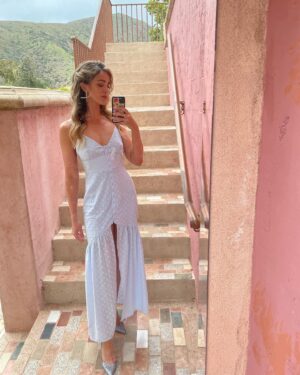 Ashley Newbrough Instagram - glass slipper moment > foot hangover 🧊
