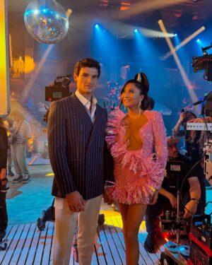 Ashley Park Instagram - 🪩🎬 you can take us hot to go 🍕❤️‍🔥
#emilyinparis