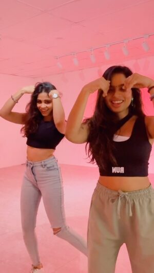 Ashvini Jegathesan Instagram - “Reunited on the dance floor with my favorite dance partner and great friend after 3 years—feels like no time has passed! 💃✨”

Ps : our ending part of the video is always the best 😂😋