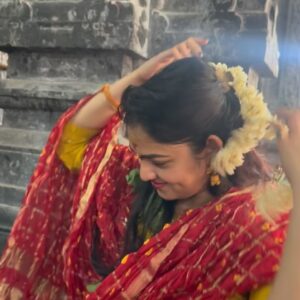 Ashwini Sree Instagram - Om nama shivayaaaa

#shiva #arunachalam #arunachalammuruganantham #shivatemple #shivashakti #shivanya #temple #templejewellery #nomakeup #dimple #ashwini #bigboss #tflers